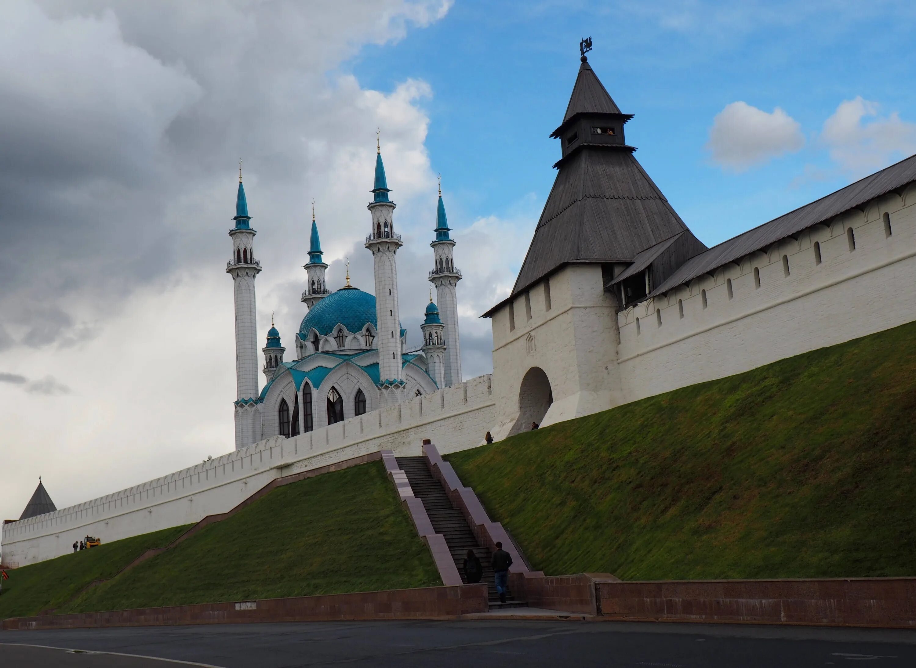 Кремли и крепости правила. Казань крепость. Кремль Казань до Ивана Грозного. Мечеть Кремлевская крепость Казань. Казань крепость Ивана Грозного.