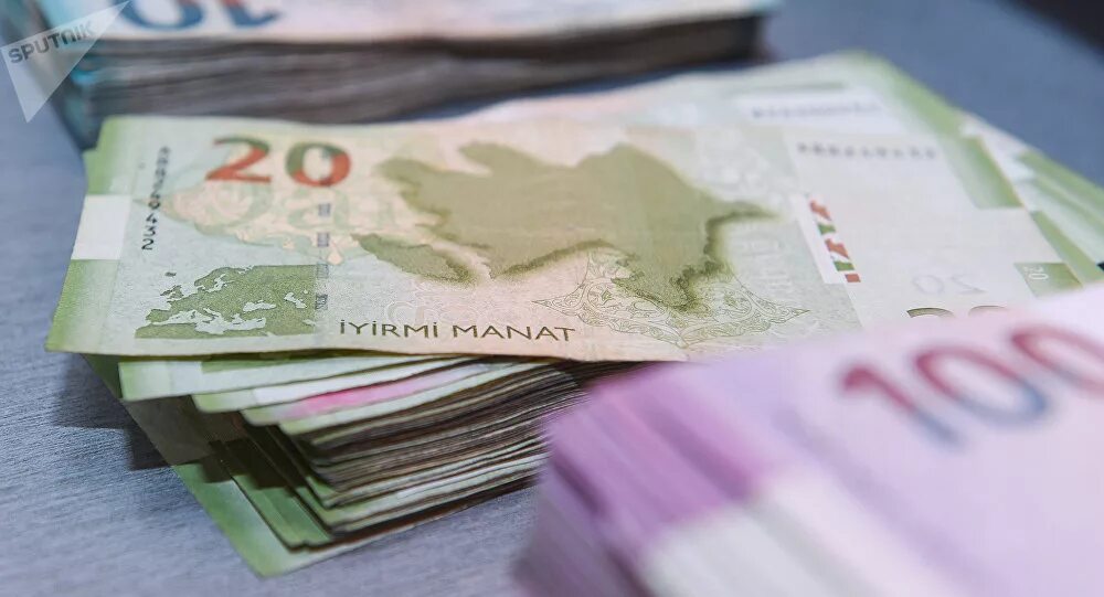 Sum pullar. Купюра 1000 азербайджанских манат. Azerbaycanda rus 1000. Azerbaycanda rus 1000. 1000 манат.