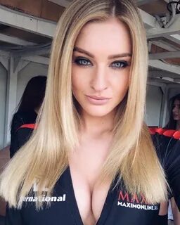 Девочку аню видео