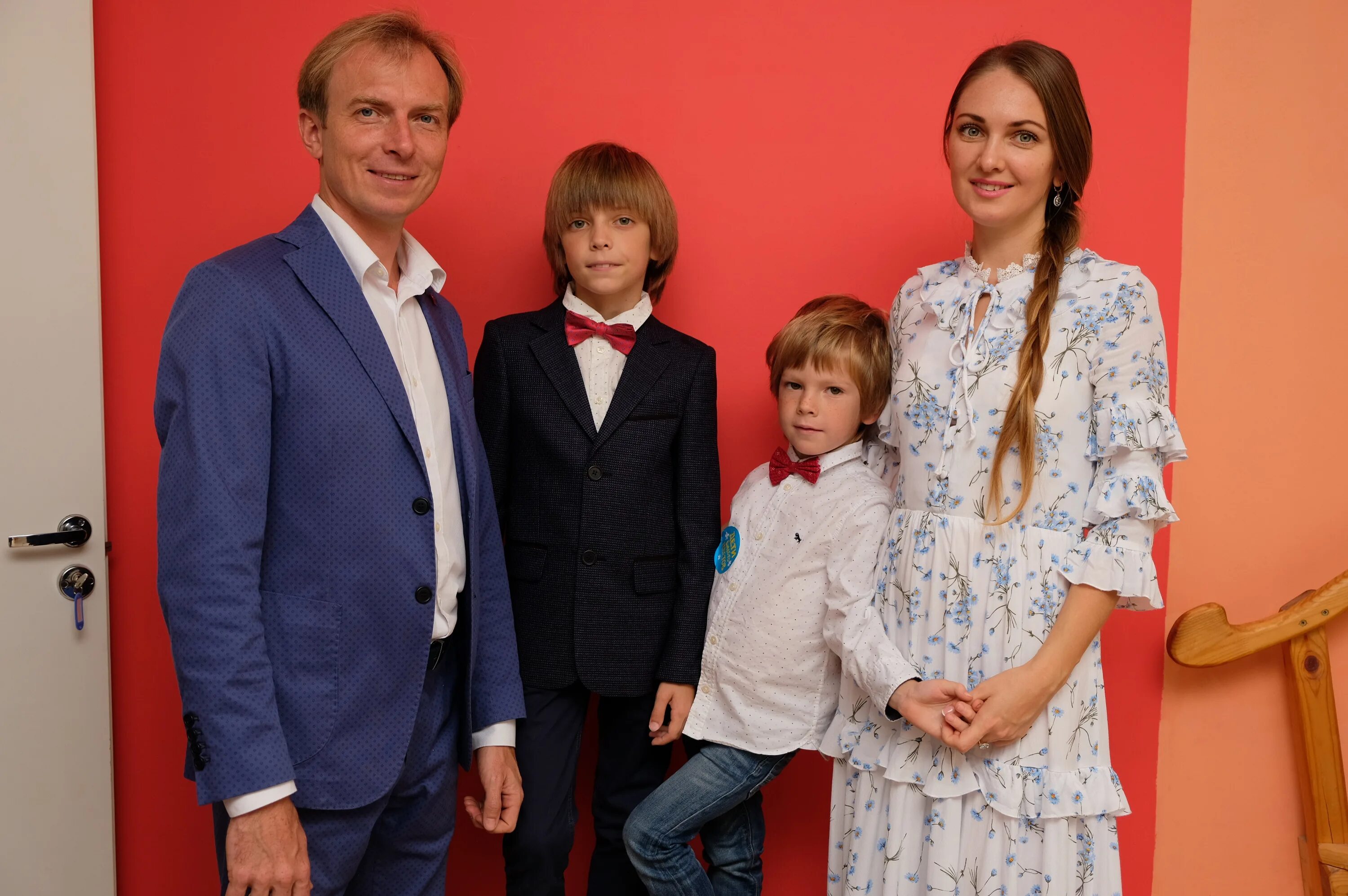 семейная поликлинику поликлиника сергиев посад. семейная работа в сергиев посад. конный двор сергиев посад музей. арсения фотограф сергиев посад. многодетные семьи сергиева посада.