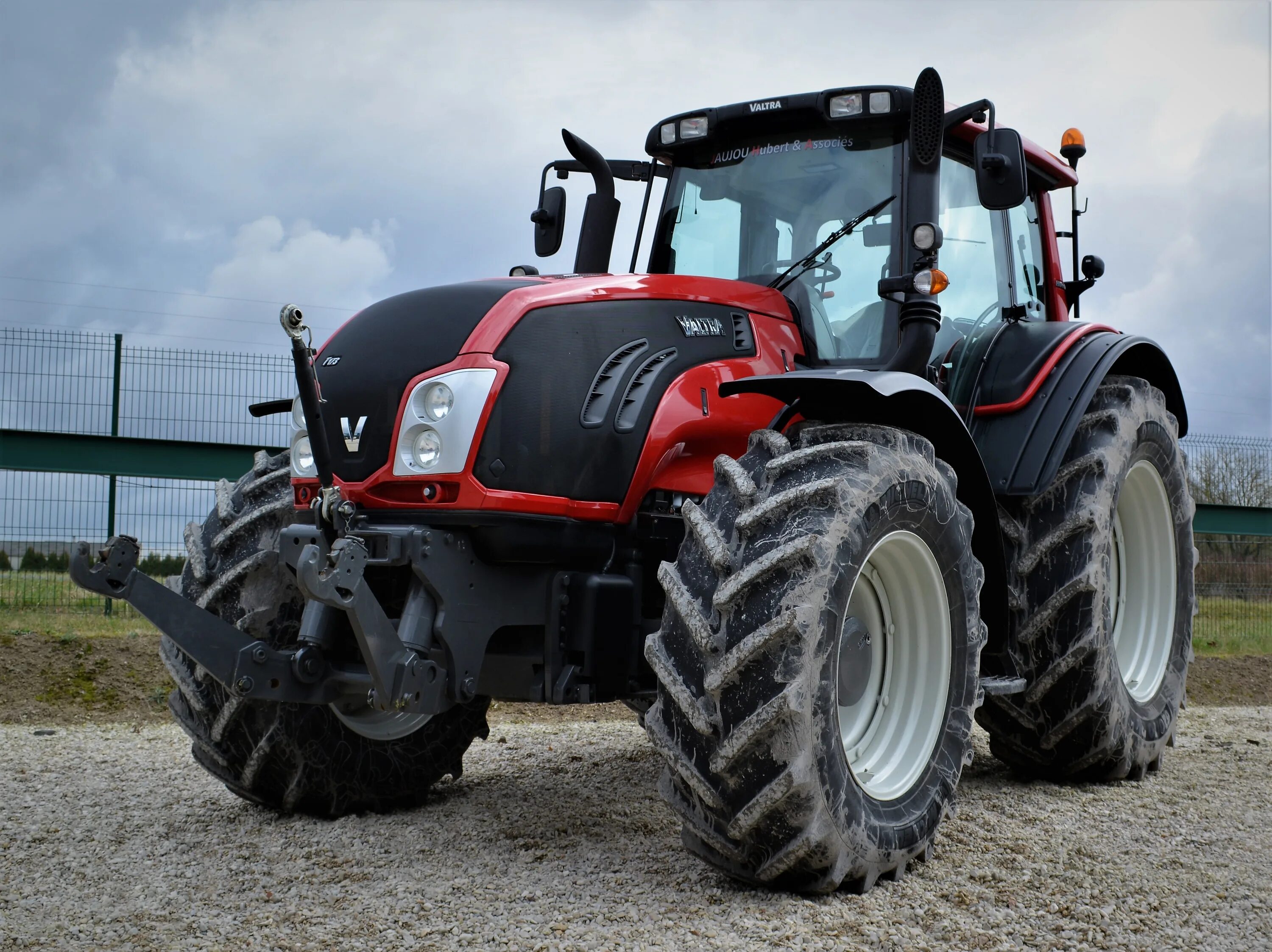 Авто тракторный. Трактор Валтра. Valtra t213. Комбайн Valtra. Трактора Valtra t160classic.