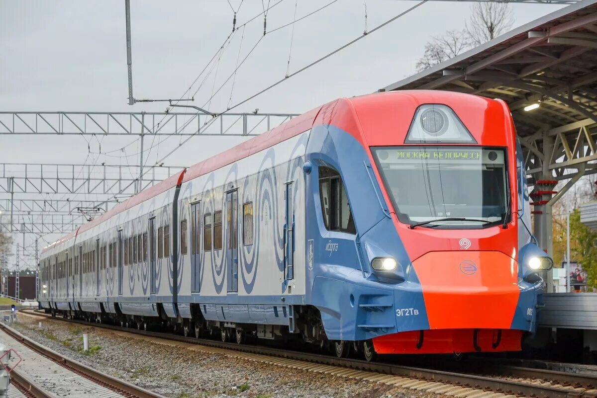 Эд4м-0035 голицыно 2009. Электропоезд эд4м 0055. Моторвагонное депо фастов. Электричка на завтра раздоры. Дебальцево криничная электричка 2024.
