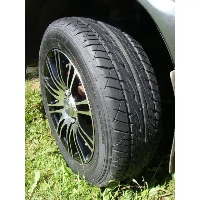 Летняя резина 205 50 r17 купить. Dunlop SP Sport lm703. Dunlop SP Sport lm705w. SP Sport LM 703. Dunlop 215/55 r16 лето.