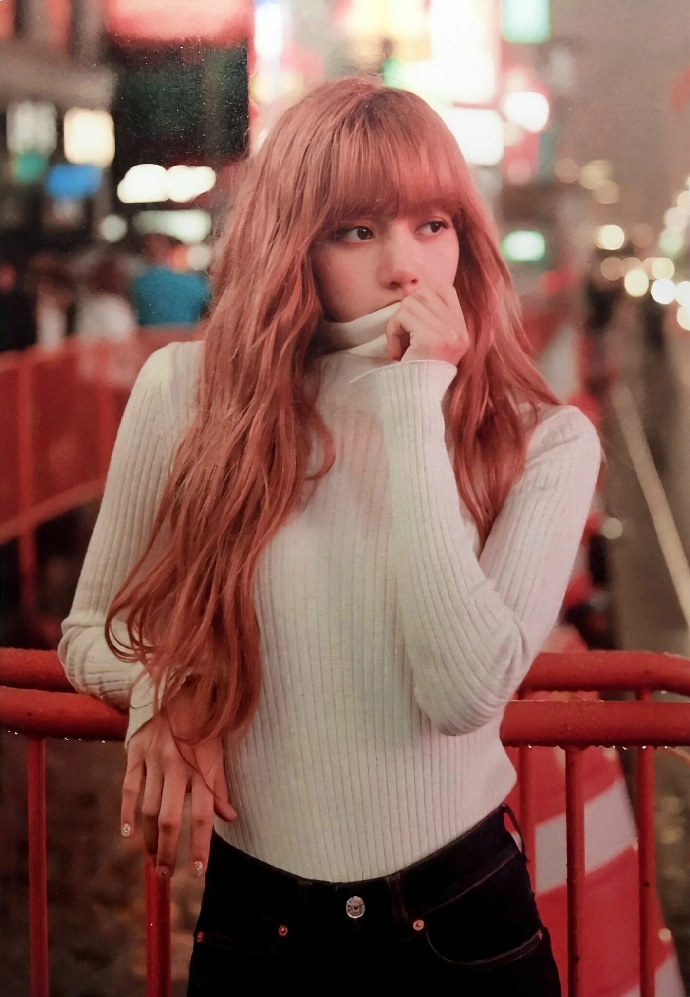 Lisa pictures. Лалиса Манобан. Lisa BLACKPINK. Лалиса Манобан 2022. Блекпинк Лалиса Манобан.