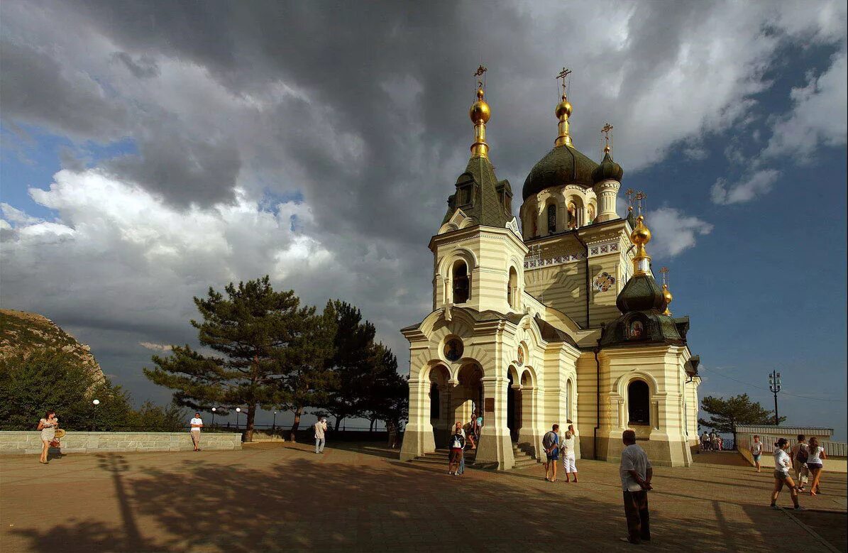 Храм на крымского. Храм воскресения христова крым. воскресенская церковь (форос). форосская церковь в крыму. храм воскресения христова (пос. форос).
