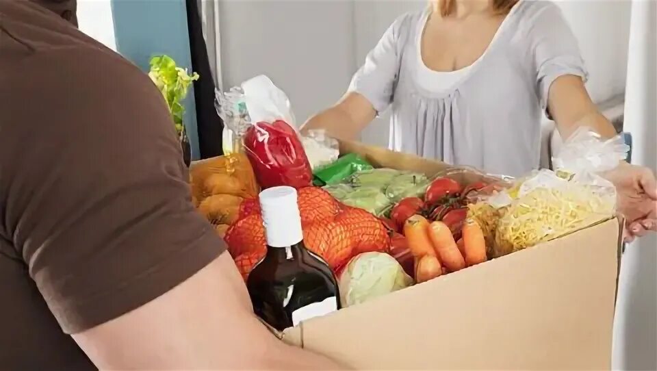 Как оформить доставку продуктов. Доставка продуктов. сборщик продуктов питания. home delivery. unload groceries at home.