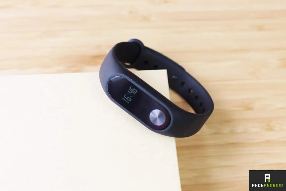 Как включить браслет xiaomi band 8. Mi Band 2. Xiaomi mi Band 2 Xiaomi. Умный браслет Xiaomi mi 2. Ремешок Xiaomi mi Band 7 тиснение.