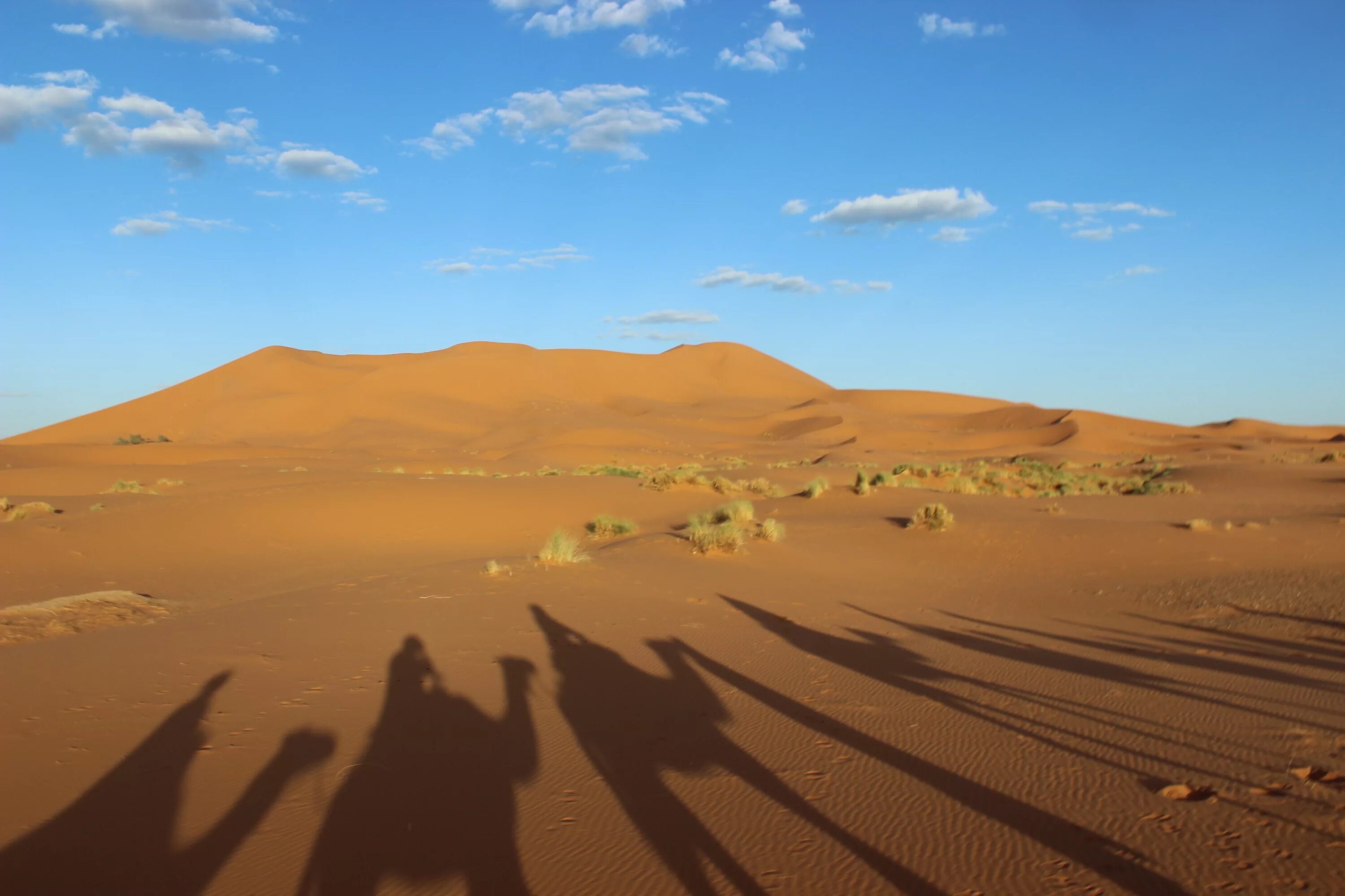 Приокеаническая пустыня. Хургада пустыня. Египет пустыня в Хургаде. Пустыня в Египте возле Хургады. Хургада горы пустыни.