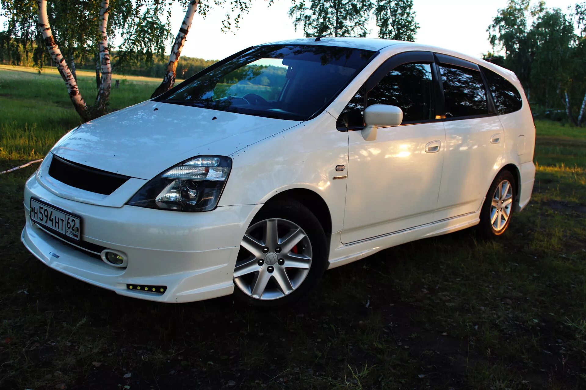 Honda stream 2. Honda Stream 2002. Хонда Stream 2002. Honda Stream rn2. Honda Stream 2002 года.