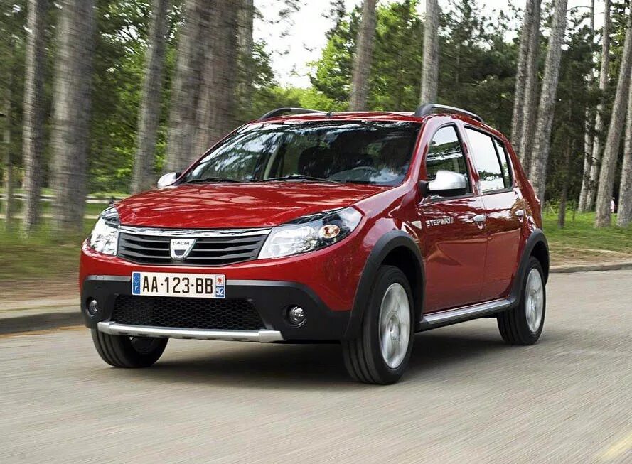 Renault sandero stepway масло. Рено Дастер степвей. Рено Сандеро степвей внедорожник. Renault Sandero 4x4. Рено Сандеро степвей это джип.