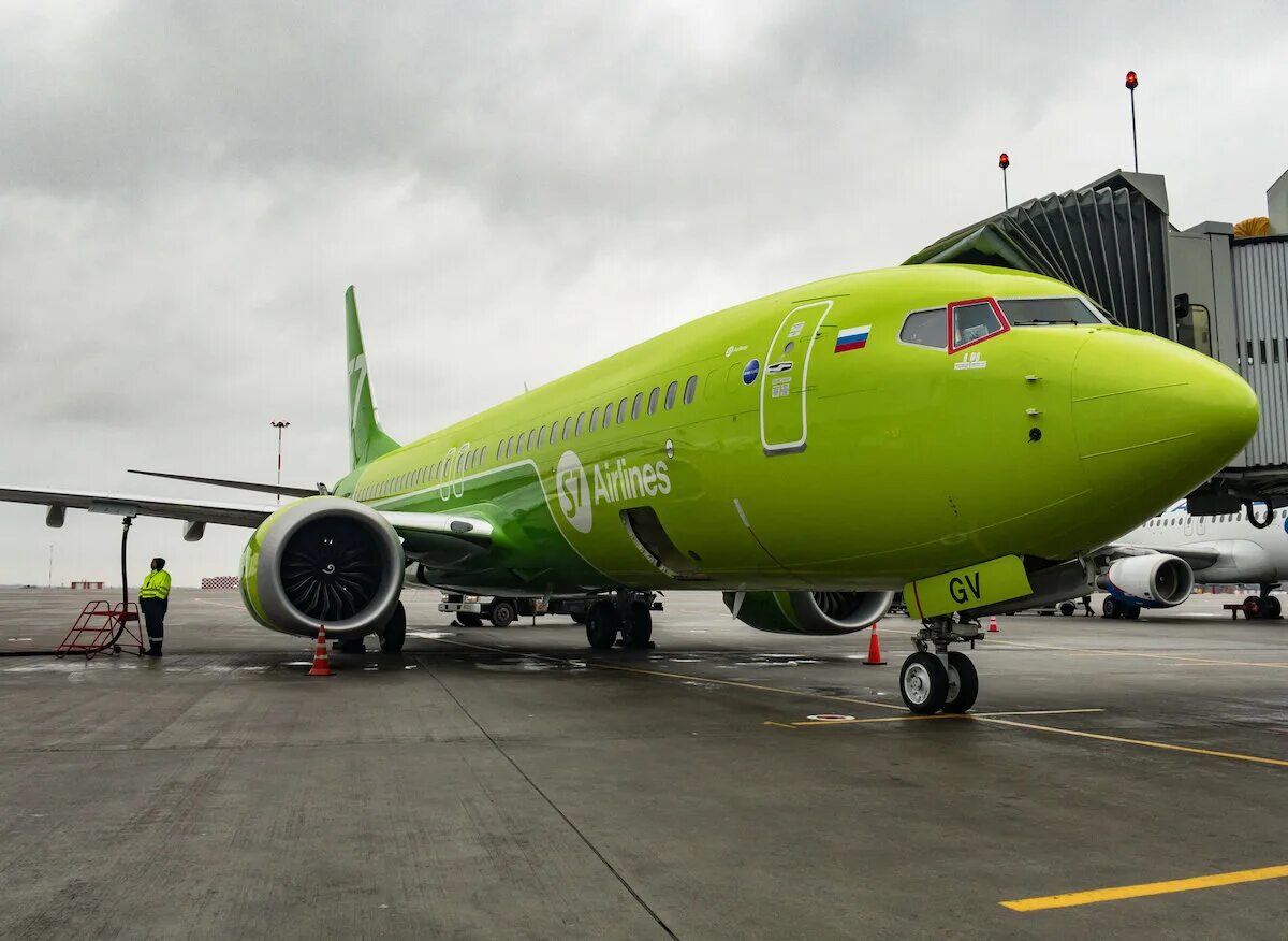 S7 airlines ручная. 737 Max s7. 737 Max 8 s7. Боинг 737 s7. Боинг 737 Макс s7.