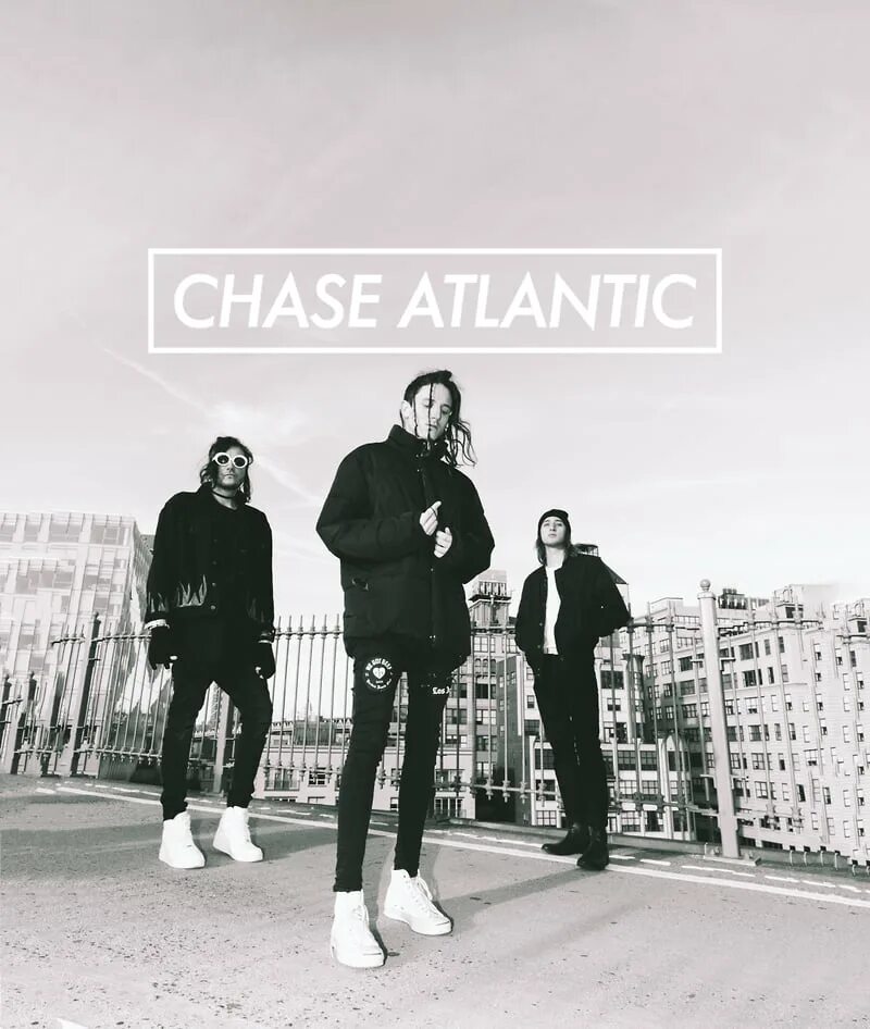 Friends чейз атлантик. Chase Atlantic группа. Chase Atlantic певец. Группа Chase Atlantic участники. Chase Atlantic Swim обложка.