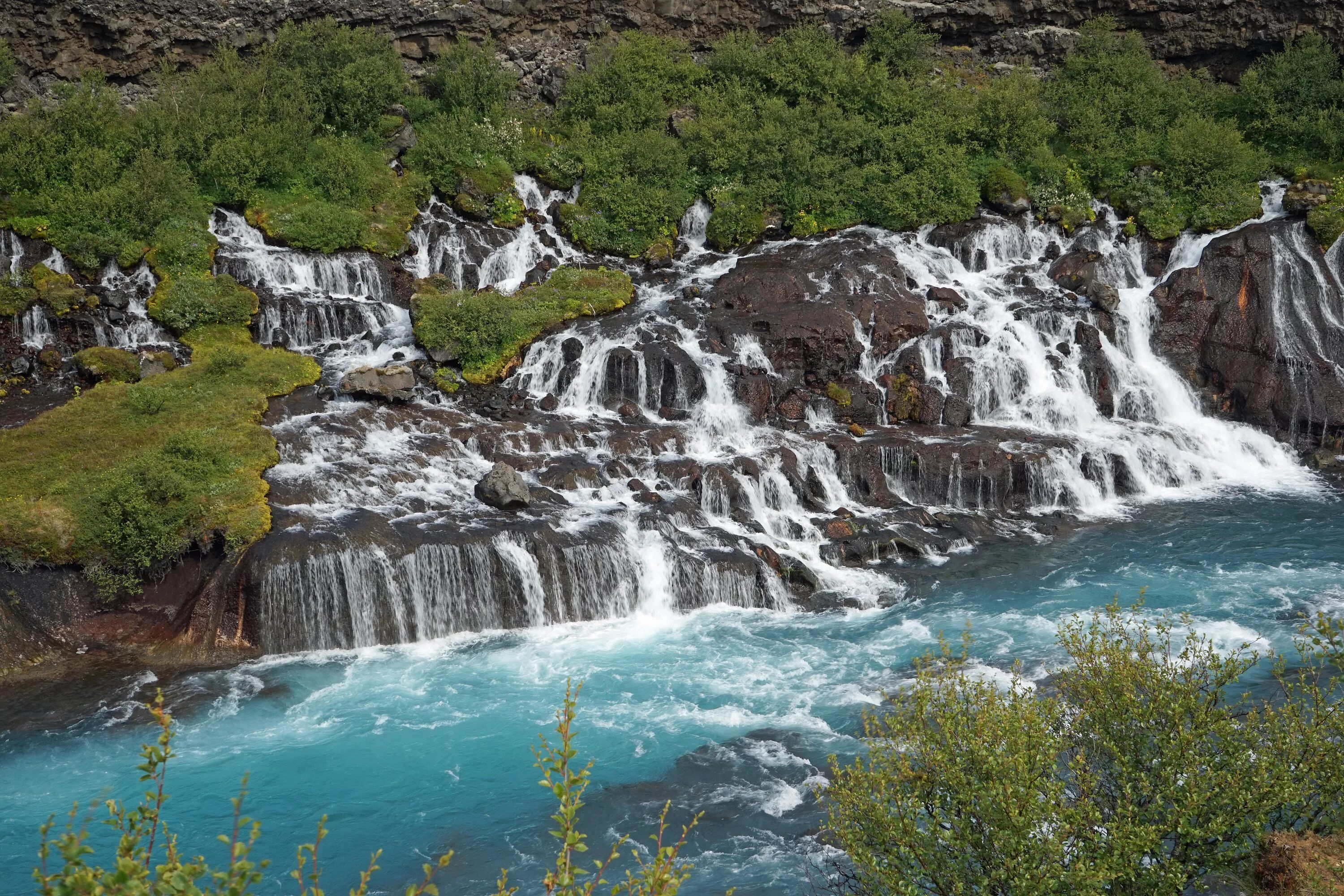 Исландия водопад Барнафосс. Водопад Барнафосс в Исландии фото. Исландия Барнафосса (детские водопады). Намакваленда водопад. Стремительный водопад