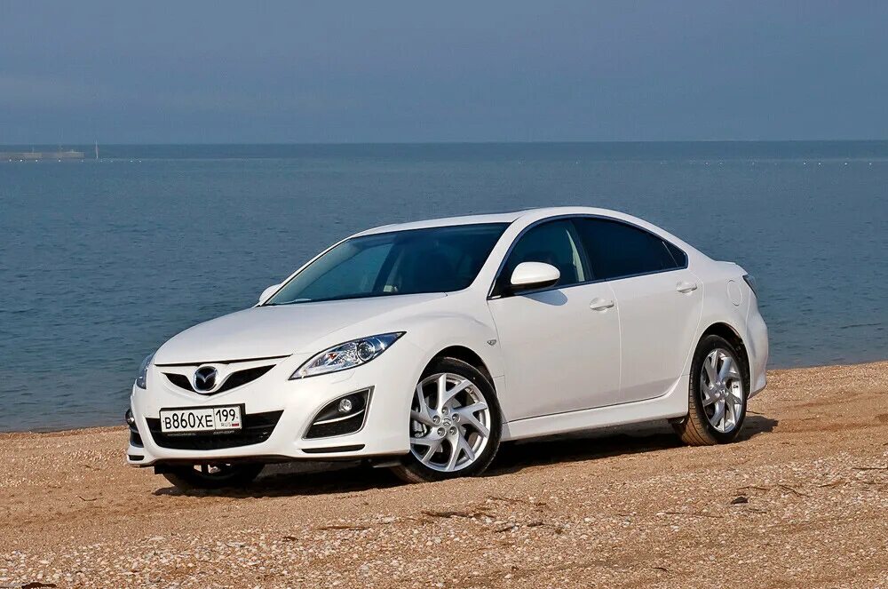 Тест мазда 6. Мазда 6 белая. Мазда 6 белая 2011. Mazda 6 2010 белая. Mazda 6 2011 белая.