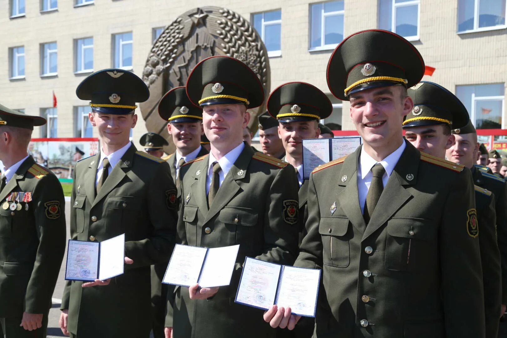 Интервью офицеров. Выпуск в военной Академии РБ 2022. Военная Академия Республики Беларусь Факультет военной разведки. Военная Академия общевойсковой Факультет. Начальник военной Академии Республики Беларусь.