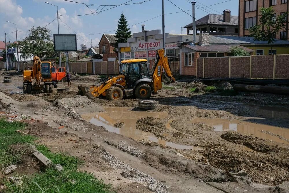 Улица Тургенева Краснодар. Ремонт улицы Тургенева в Краснодаре. Фото улицы Тургенева в Краснодаре. Краснодар улица Тургенева раздолбанная. Ремонт можно краснодар