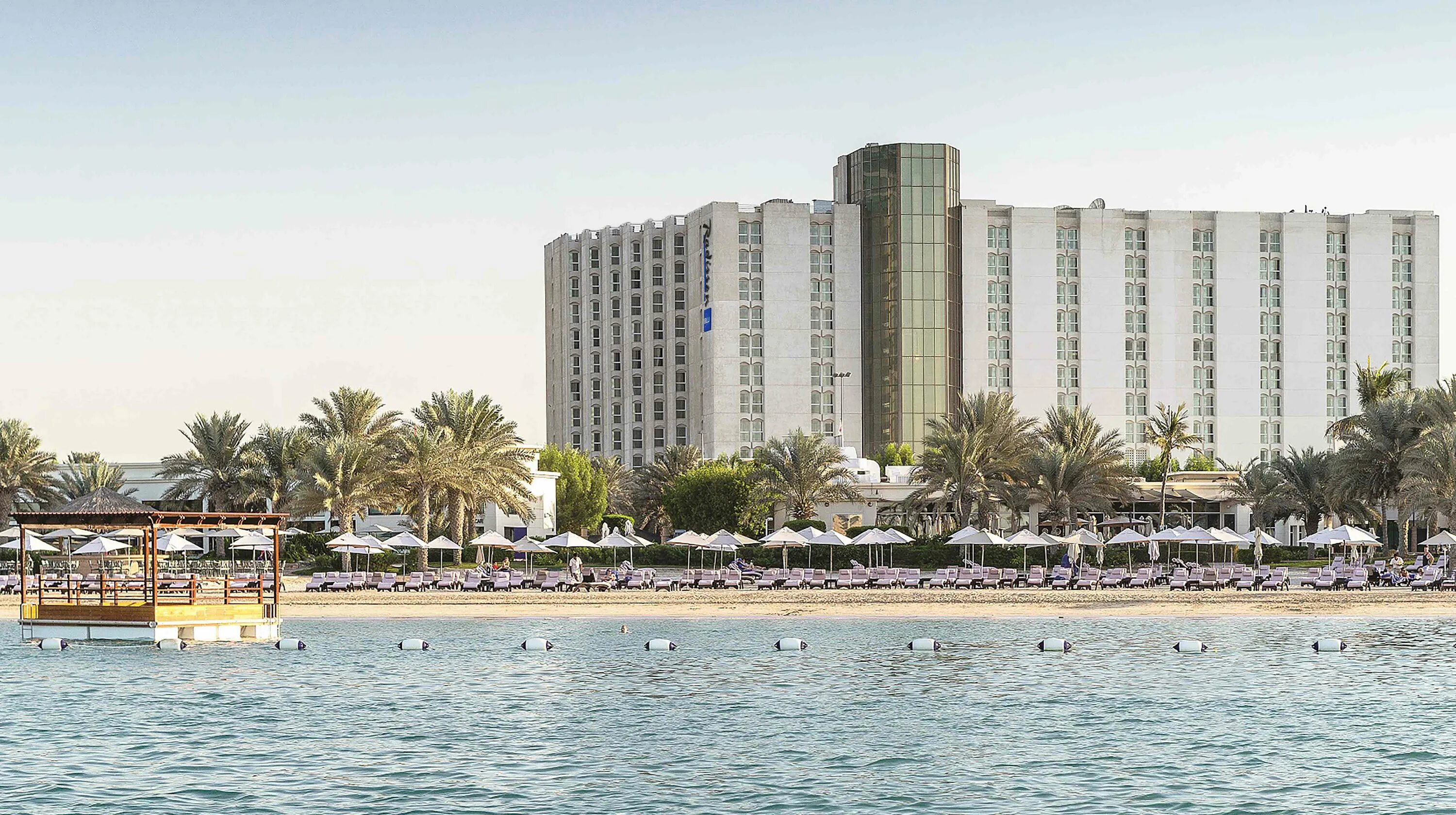 Корниш отель Абу Даби. Radisson Abu Dhabi.