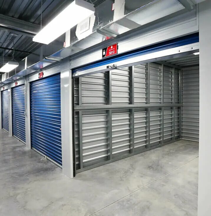 Боксы для хранения на складе. Self storage inside. Energy storage battery. Storage memorystorage. Серверная на складе.