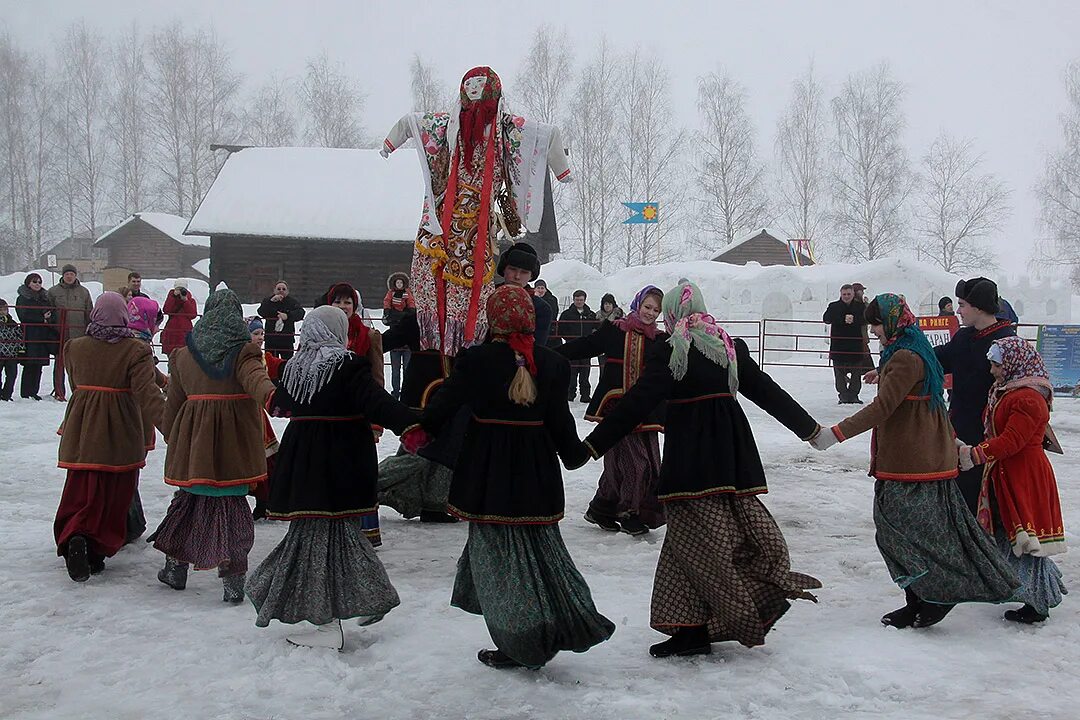 Хоровод на масленицу музыка с движениями. Масленица хоровод. Народный праздник Масленица. Хоровод вокруг Масленицы. Народное гуляние.