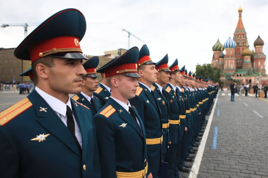 Московский военный. Московское высшее военное командное училище. МВВКУ Московское высшее командное училище. МВВКУ Кремлевские курсанты. Московское высшее общевойсковое командное училище офицеры.