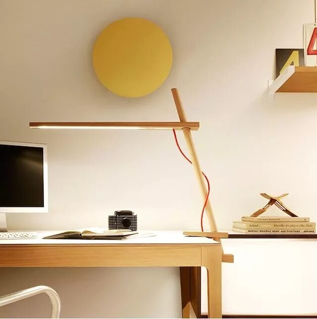 Включи свет над рабочим. Освещение в офисе. Подбор освещения. Benq e-reading led desk lamp. Выключатель подсветки на кухне под шкафами.