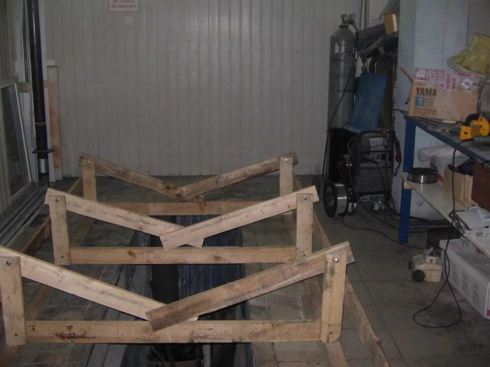 Тележка утм-1 для мотора лодочного. Стойка для кресла в лодку пвх. Подставка под лодку. Тележка для лодки мзса. Держатель спиннинга ds-155-h.