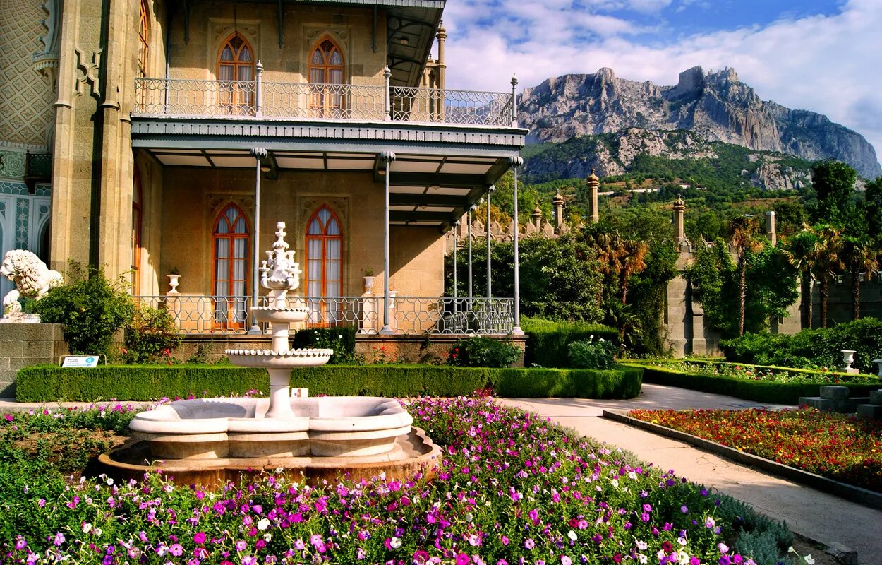 Французский парк версальский парк. Австрия, вена. Сады дворцов. Версальский дворец парковый комплекс. Франция.