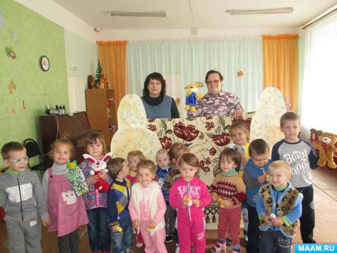 Куклотерапия в доу. Садик золотая рыбка новоульяновск. Наш класс взял шефство над малышами в детском саду. Шефство над малышами в детском саду. Шефство над малышами в детском саду.