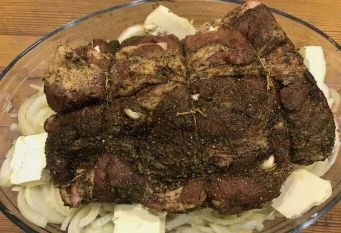 Сочная шея. Гарнир под запеченное мясо с черносливом. Свиная шея рецепты приготовления в духовке. Как приготовить свиную шейку в духовке сочно и вкусно целую в фольге. Шейка свиная запеченная в духовке.