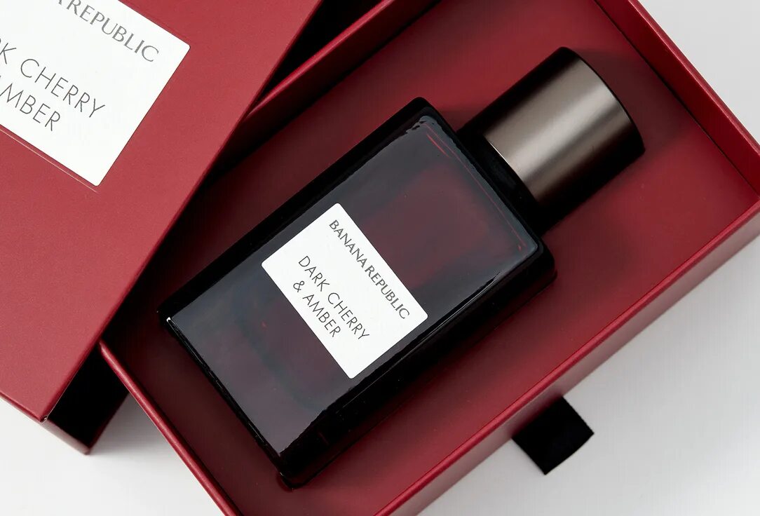 Духи cherry amber. Banana republic духи dark cherry and amber. Банана репаблик духи вишня. Духи банана репаблик женские дарк черри. Банана репаблик духи тобакко тонка.