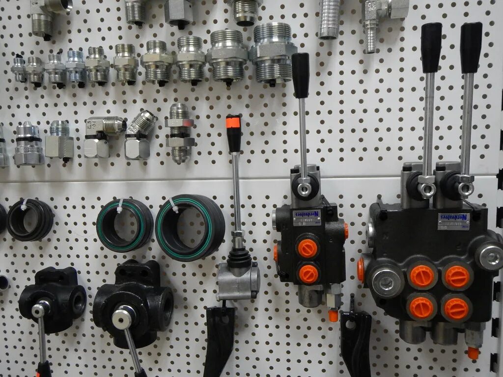 Магазин гидравлика тамбов ул куйбышева. Гидравлический магазин. Магазин гидравлики рвд. Гидравлический магазин. Гидравлика запчасти.