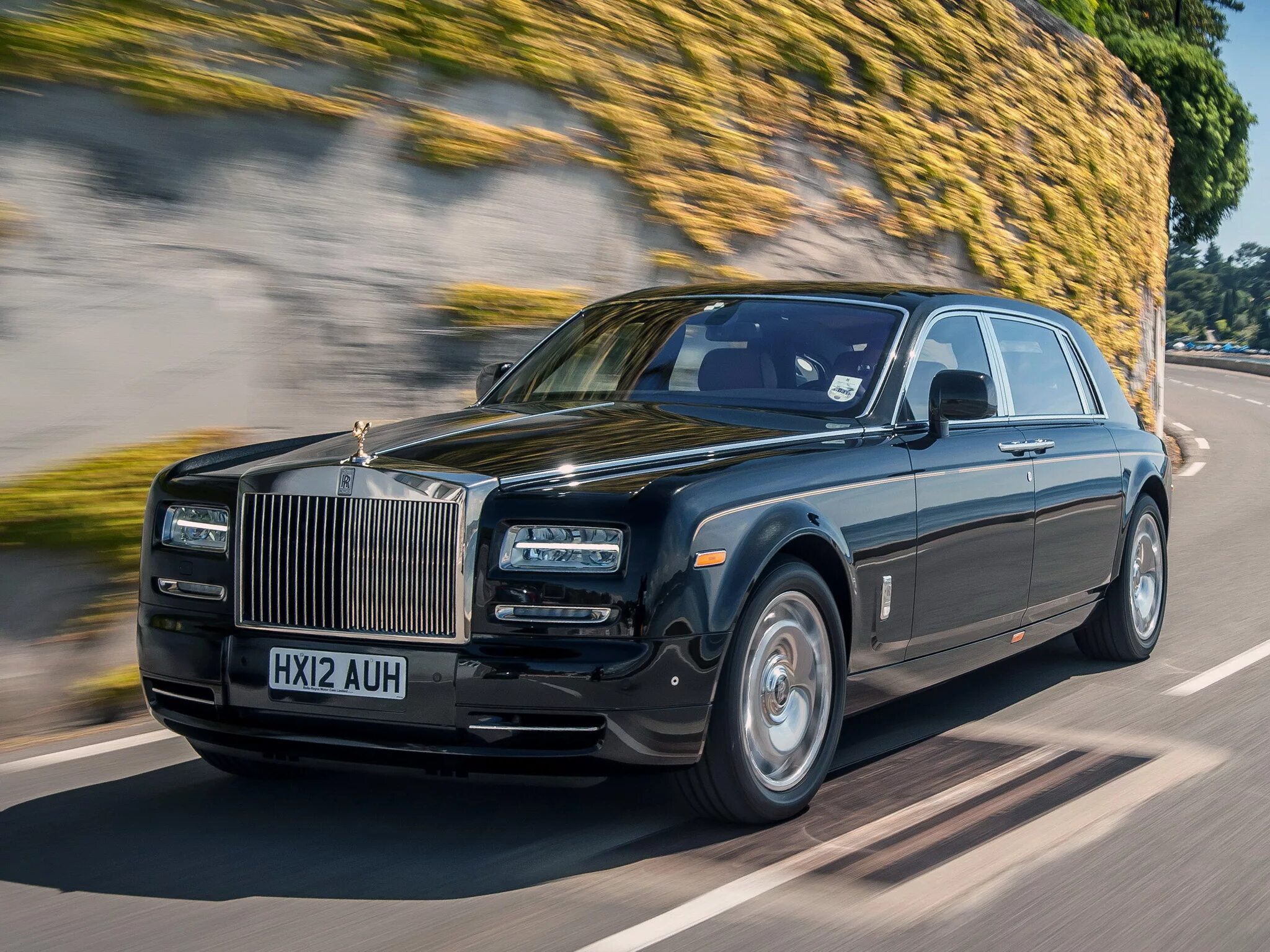 Как называется роллс ройс. Роллс Ройс Фантом. Rolls Royce Phantom 7. Роллс Ройс Фантом 6. Rolls Royce Phantom EWB.