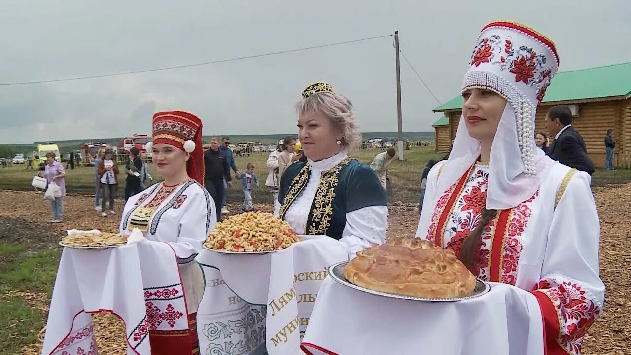 Минниханов сабантуй 2022. Сабантуй мордовия 2023. Сабантуй аксеново 2022 мордовия. Сабантуй мордовия. Сабантуй аксеново 2022 мордовия.