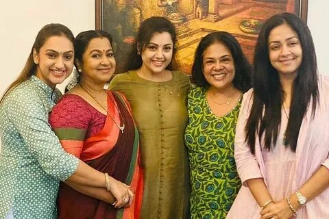 Latest stills of actress Meena, the reigning queen of Kollywood in the and ...
