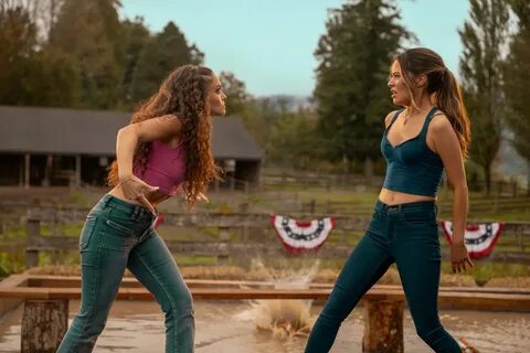 Не тот Париж (2025) - Wrong Paris, The - кадры из фильма - голливудские фильмы -