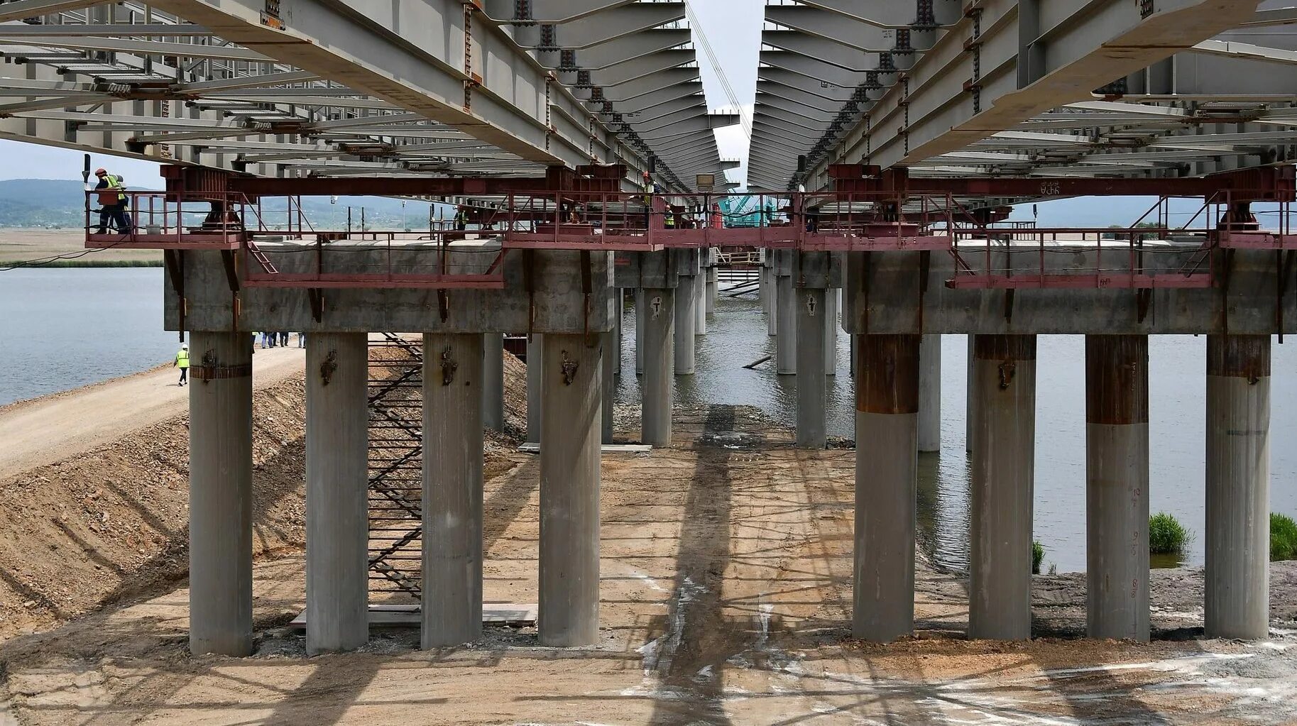 Береговые опоры моста. Козельск опоры моста. Жб опоры мостов. Промежуточная опора моста. Подферменная площадка береговой опоры моста.