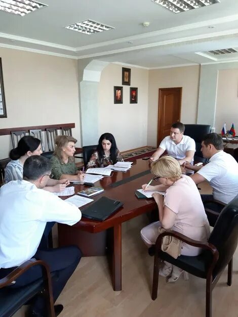 2013 министр имущественных и земельных отношений кчр. 2012 министр имущественных отношений кчр. минимущество кчр. ошхунов заур муаедович. тлисов индрис.