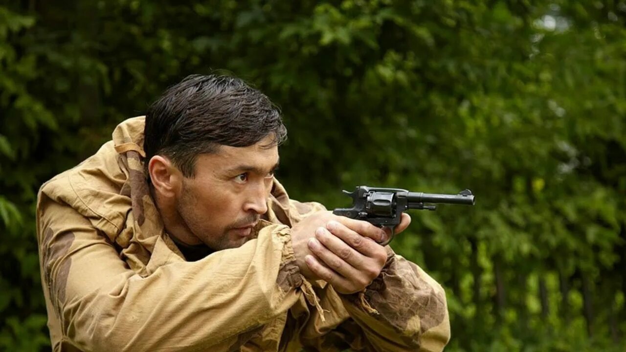 Российские боевики 23 года. Актер Куандык Кыстыкбаев.
