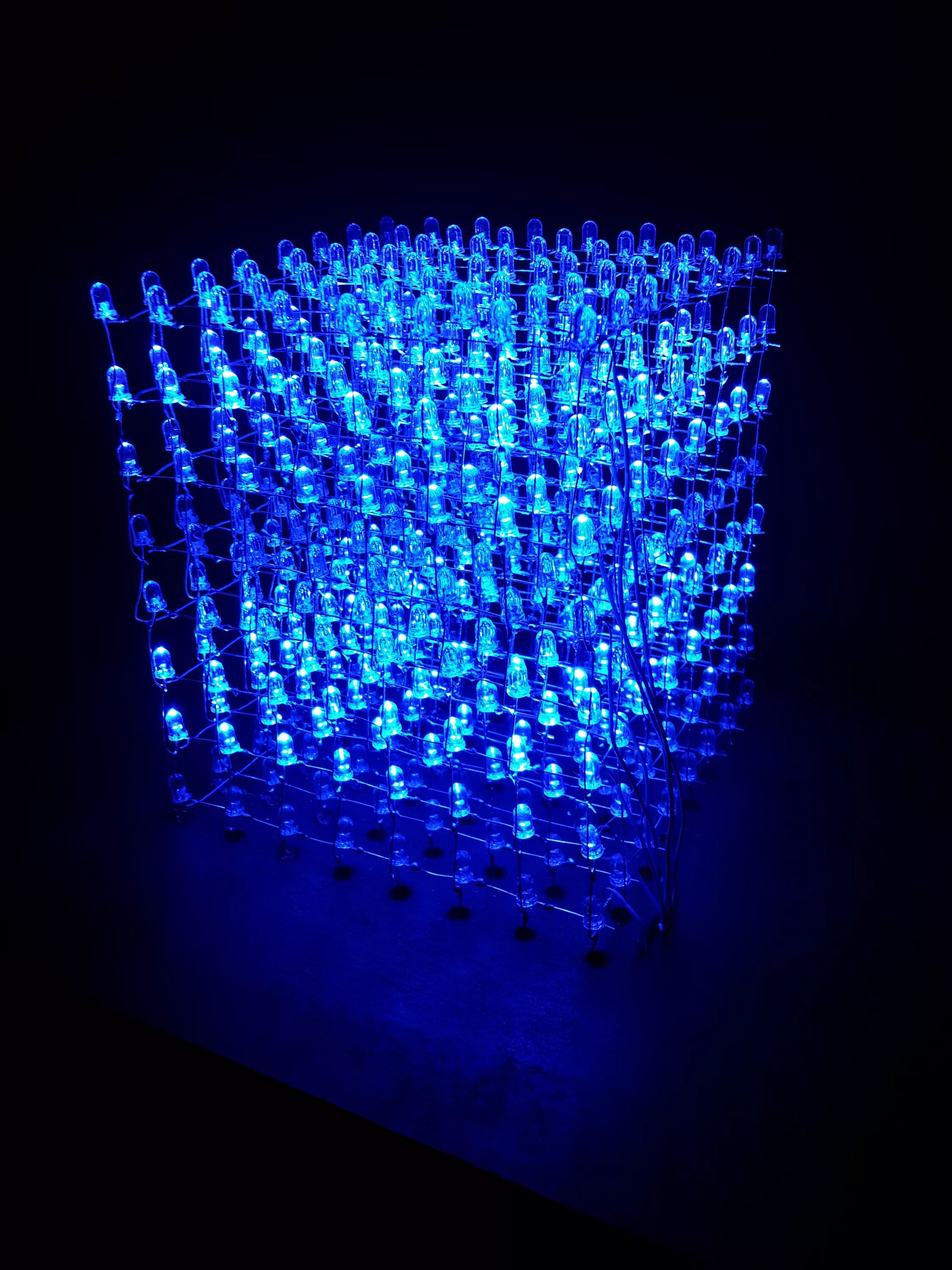 3d куб 512 светодиод. Led Cube 8x8x8. 3д куб 10х10х10 светодиодов. Светодиодная скамейка led Cubes d50.