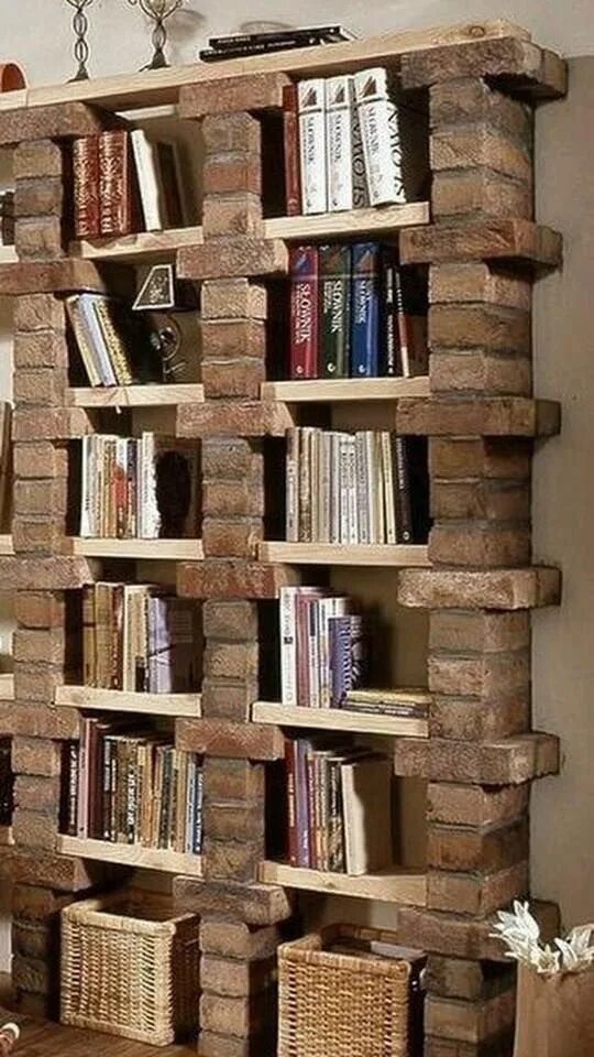 Как делаются книжные полки. Книжные полки. полки из кирпича. стеллаж из подручных материалов. тумба из книжных полок.