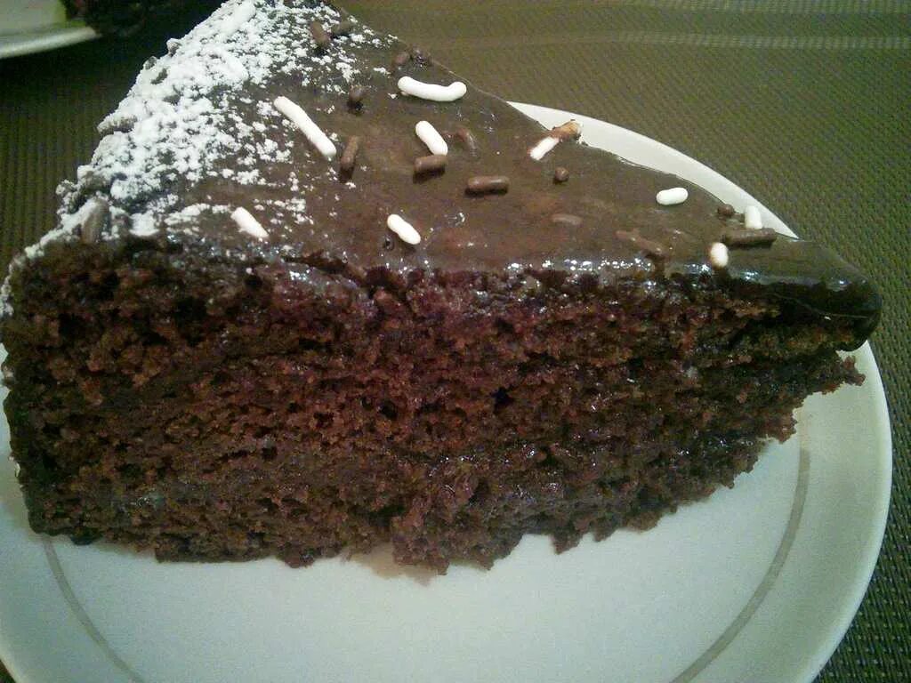 Шоколадный бисквит для торта в мультиварке. Шоколадный бисквит в мультиварке. Шоколадный торт в мультиварке. Простой шоколадный торт в мультиварке. Торт в мультиварке рецепт с фото