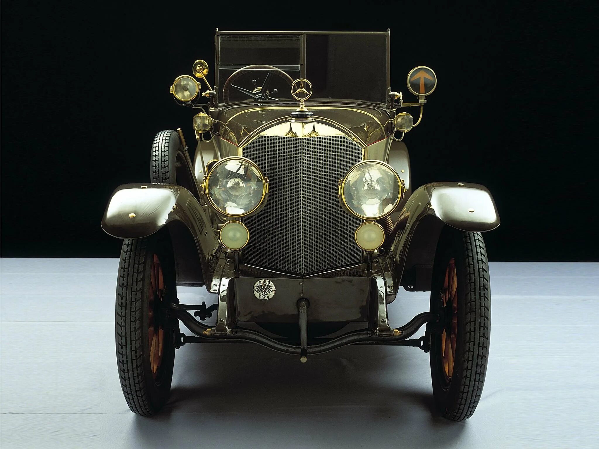 1 автомобиль мерседес. Mercedes Benz 1910. Мерседес Бенц 1910 года. Mercedes-Benz 1921.