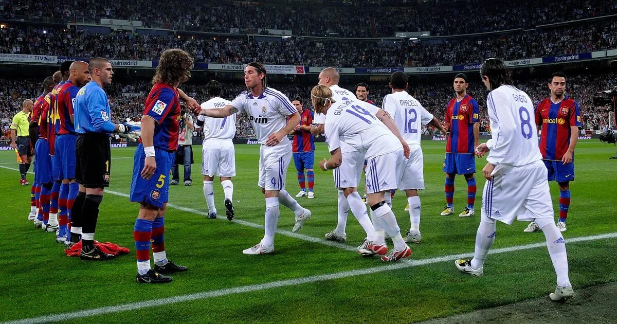 Bmw 5 series 525. Рюкзак 5. Bmw f11 530d. 5 11 2010. Команда зенита 2010.