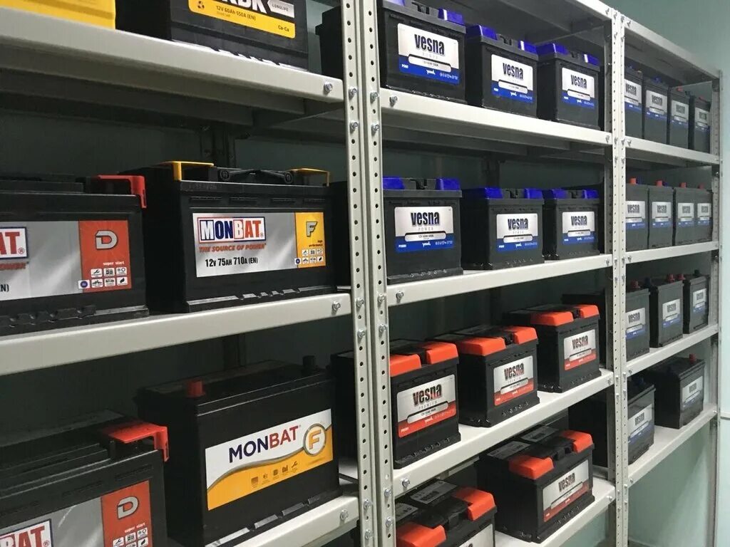 Аккумулятор медалист 75 а/ч. Аккумулятор бульдозер 190ач. Аккумулятор medalist 60 а/ч. Склад аккумуляторов для машины. Аккумуляторы автомобильные tybor sybergy.