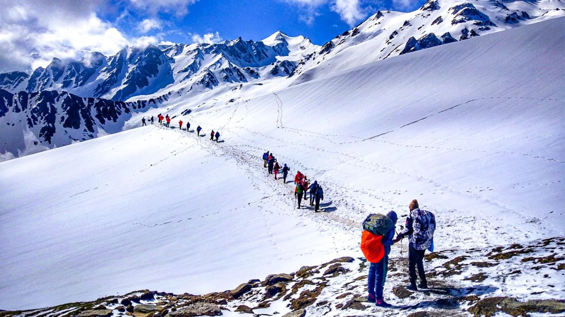 Горнолыжная индия. Холмахмад Trek. Himachal Pradesh State. Manali a+. Manali fotoraflar.