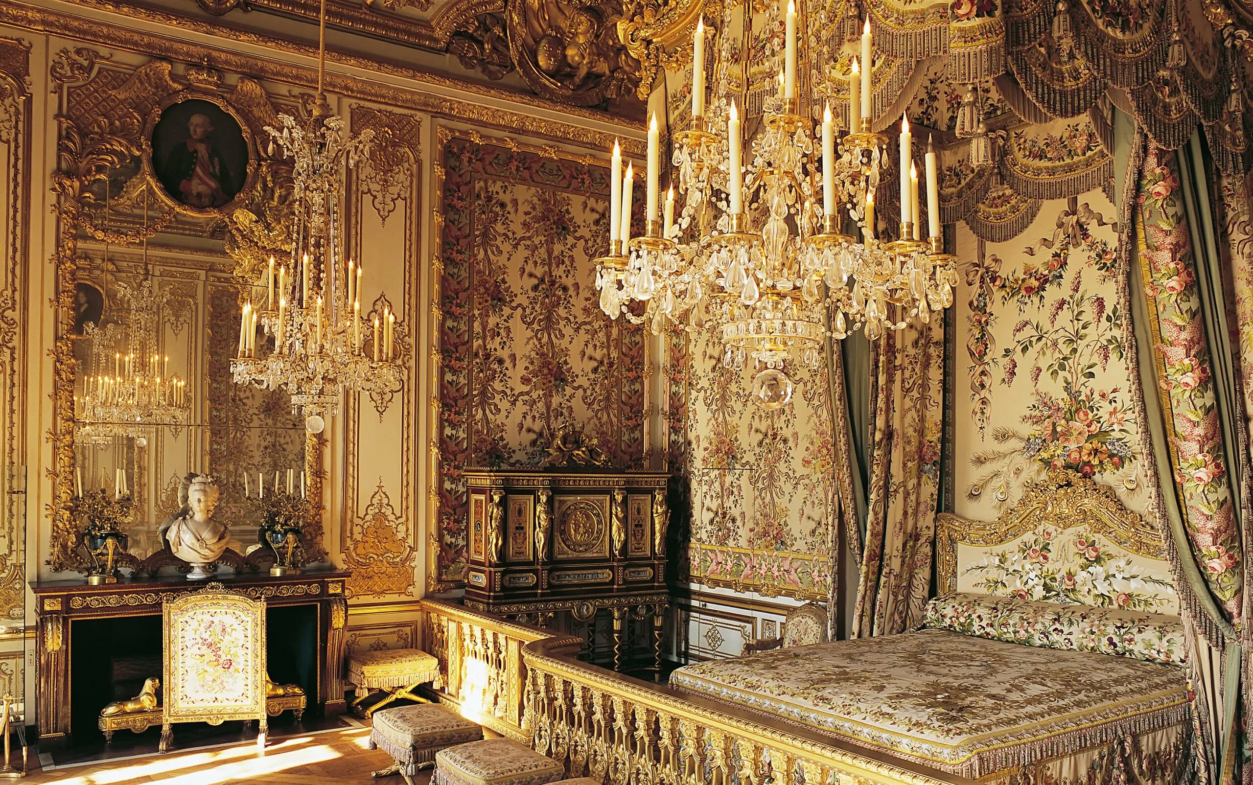 Версаль интерьер. Версальский дворец спальня королевы.