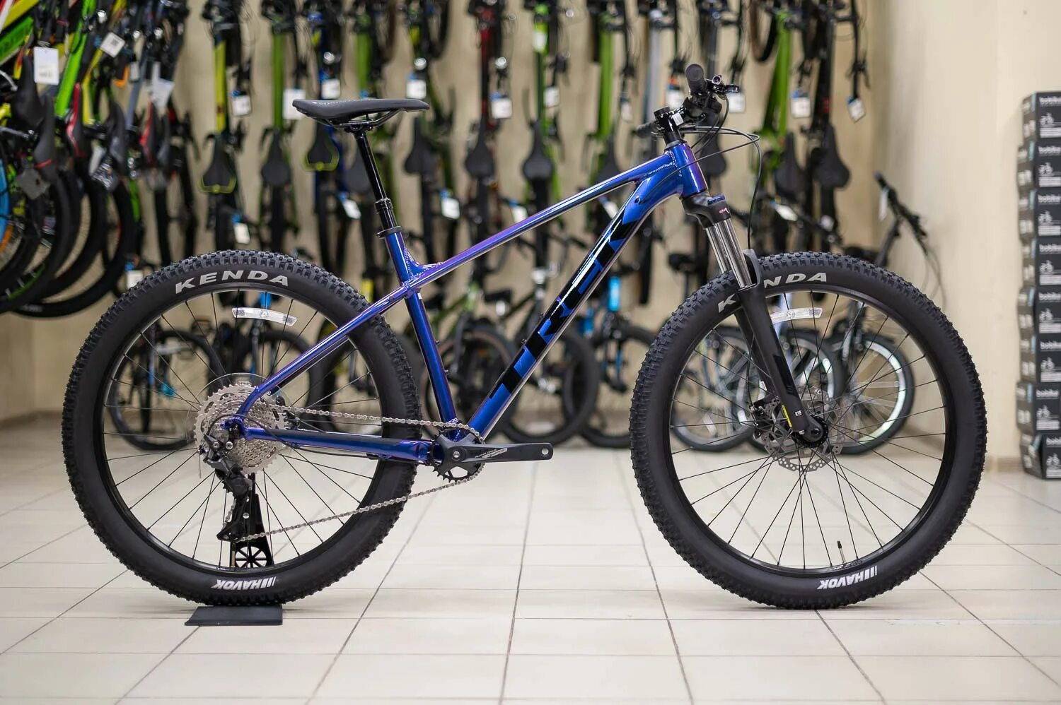 Trek roscoe. Trek Roscoe 2022. Trek Roscoe 6 2022. Trek Roscoe 7 2022. Велосипед горный Trek Roscoe 6 27.5", 2021.