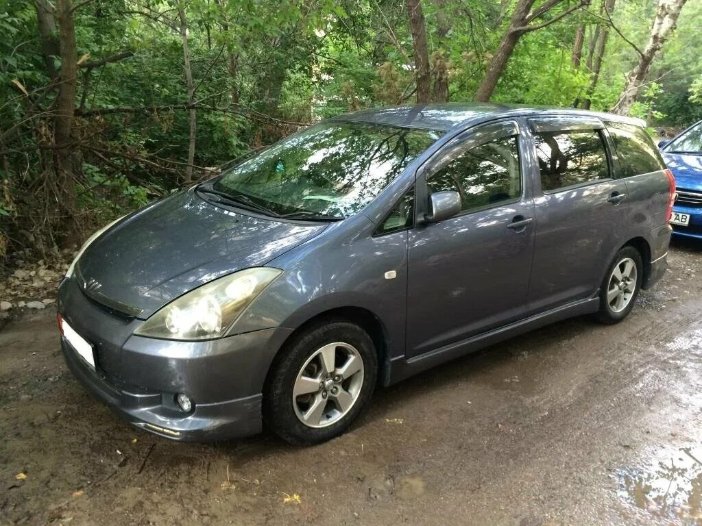 Toyota Wish 2003. Тойота Виш 2003. Toyota Wish 2003 год. Тойота Виш 2003 серебристый. Купить тойота виш 2003 года