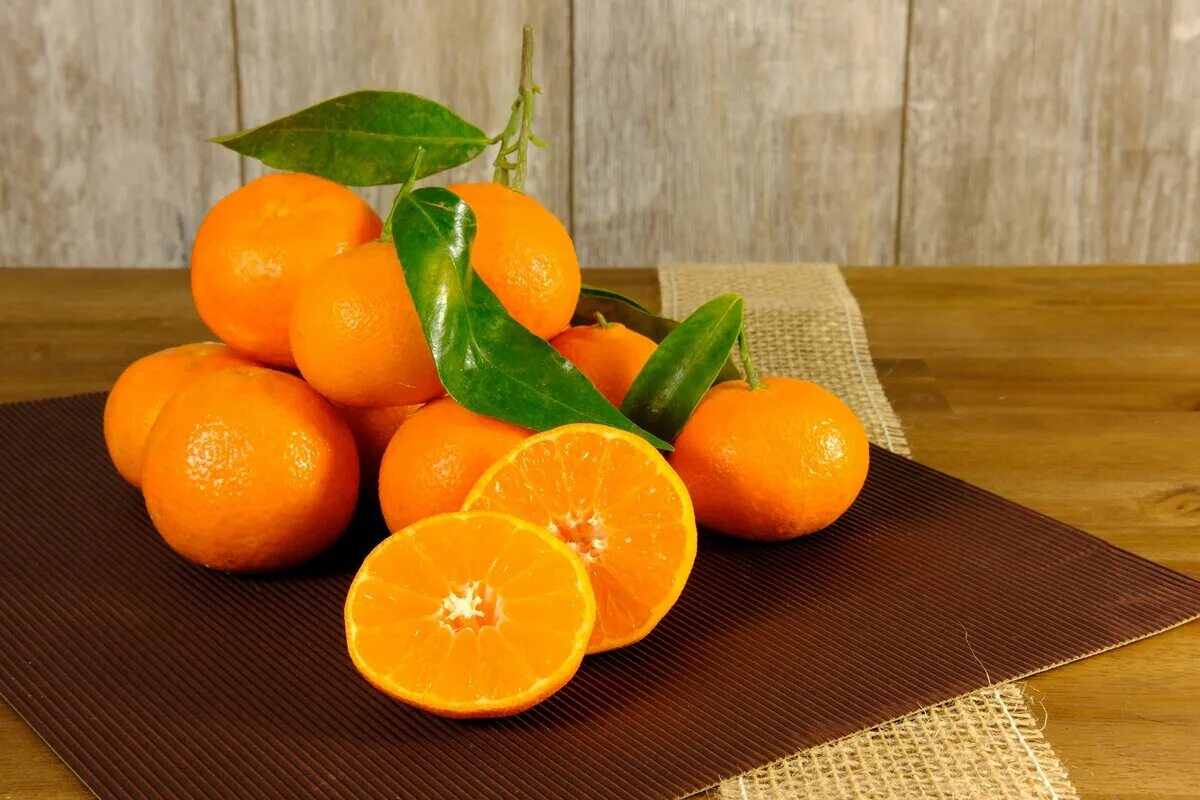 Померанец апельсин. Цитрус мевалар. Цитрус мандарин +апельсин. Мандарины Клементин. Мандарина инструмент