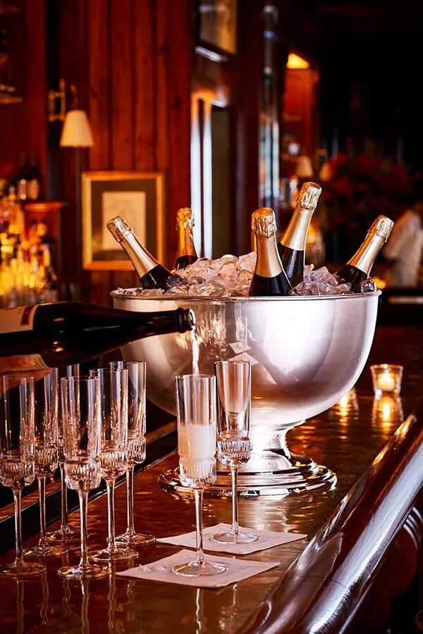 Champagne bar